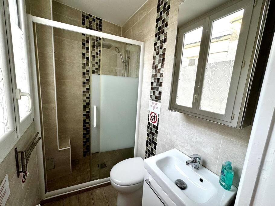 Champs-Elysees - Suite For 2 People Paris Extérieur photo